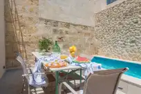 Holiday rentals in Can diana