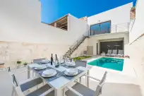 Holiday rentals in Ca na foc
