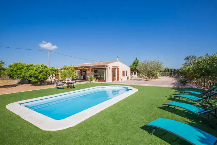 Holiday rentals in Shostalet, Algaida
