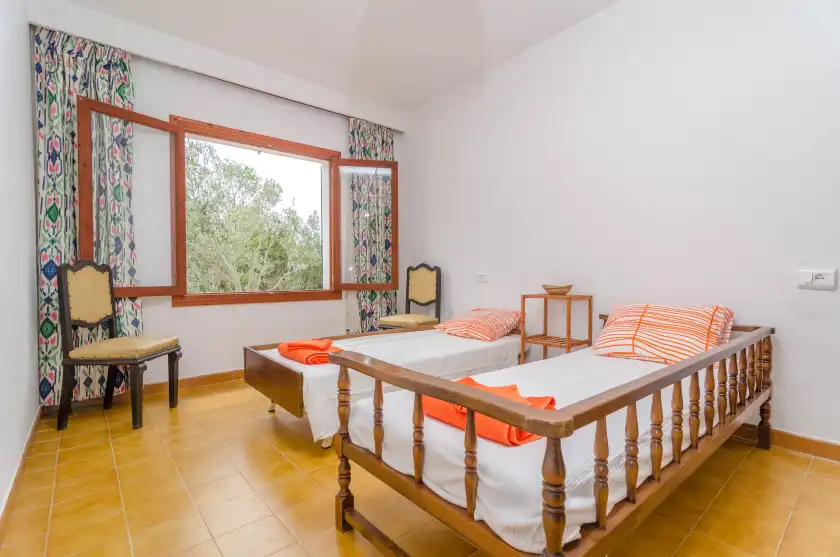 Alquiler vacacional en Es jaç, Cala Llombards