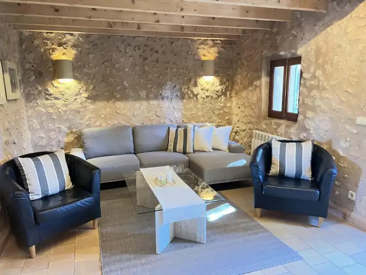 Holiday rentals in Can pina - eco pina -, Costitx