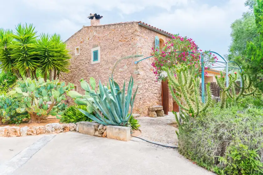 Holiday rentals in Can pina - eco pina -, Costitx