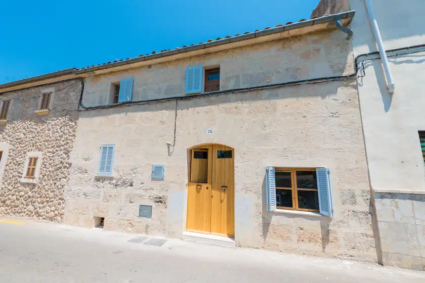 Holiday rentals in Can diana, Campanet