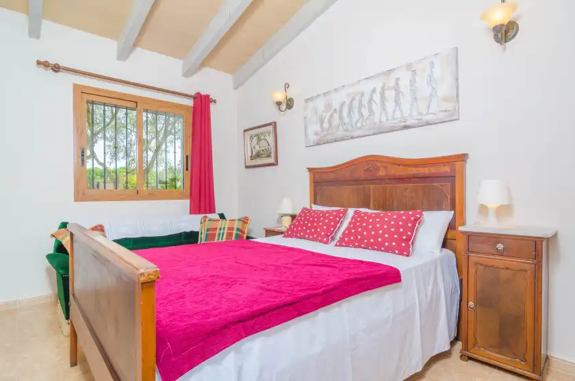 Holiday rentals in Can estelrich- sant blai, Campos