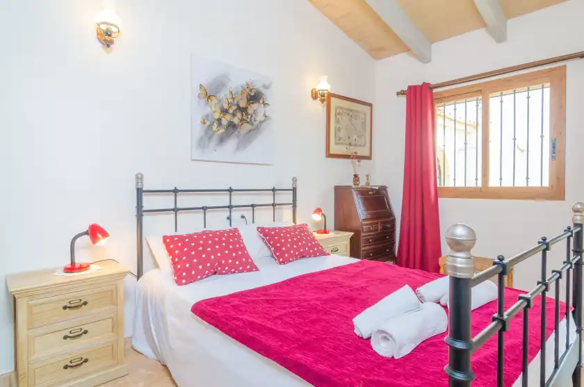 Holiday rentals in Can estelrich- sant blai, Campos
