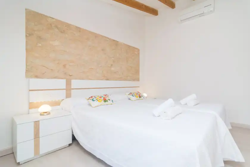 Holiday rentals in Can tianet, Randa