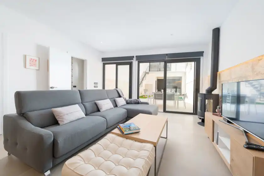 Holiday rentals in Ca na foc, Sa Pobla