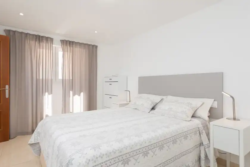 Alquiler vacacional en Luisamar sea view, s'Illot