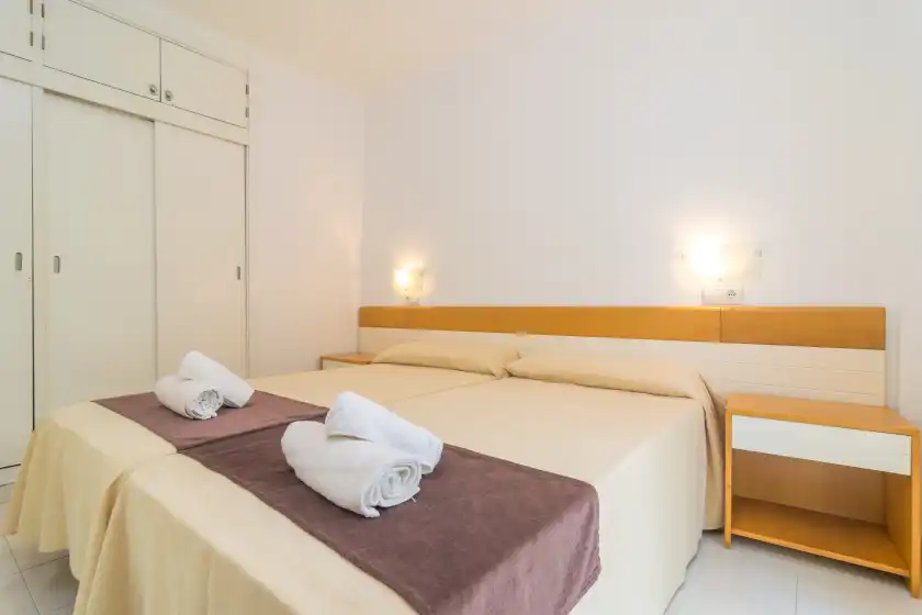 Holiday rentals in Massanet (bc), Canyamel