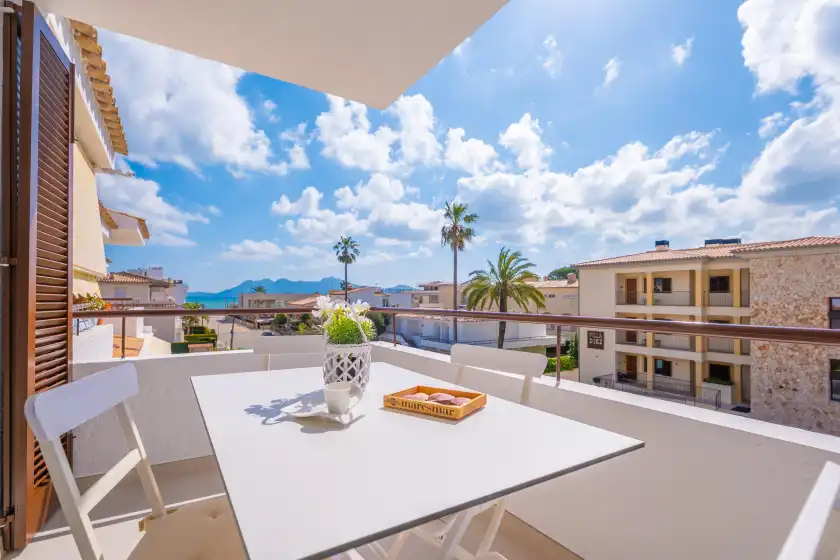 Holiday rentals in La llimona