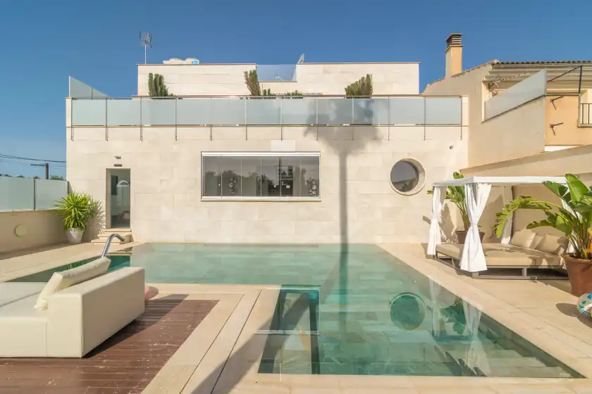 Alquiler vacacional en Rainbow home mallorca, Establiments