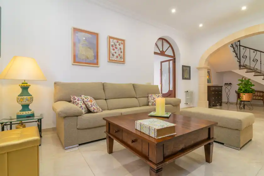Holiday rentals in Unio 36, Ariany