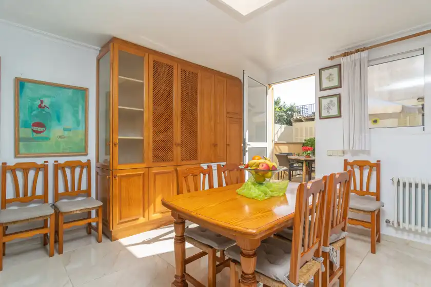 Holiday rentals in Unio 36, Ariany