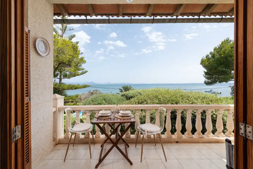 Holiday rentals in La casa del far