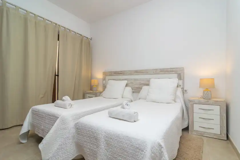 Holiday rentals in Villa placeta, Sa Pobla