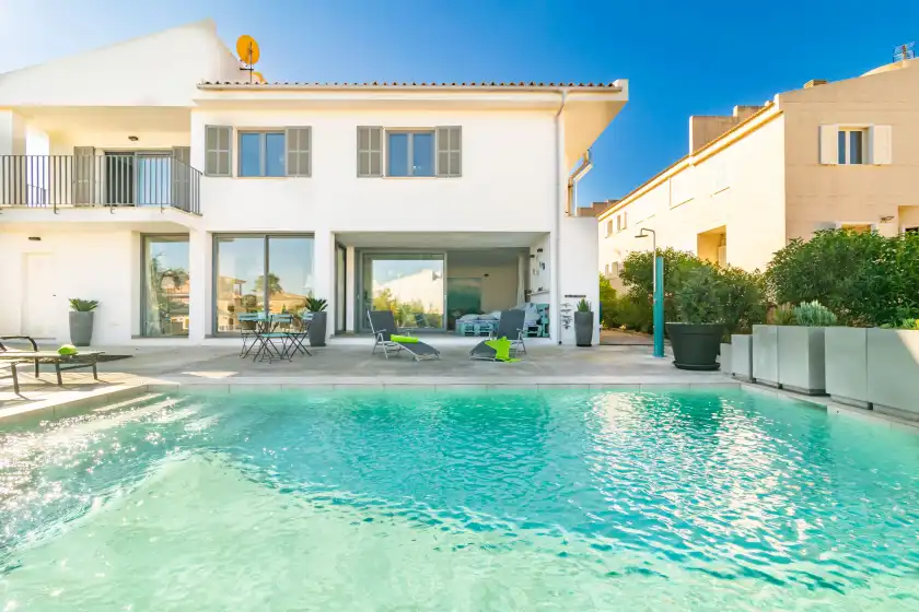 Holiday rentals in Casa del mar, Son Serra de Marina
