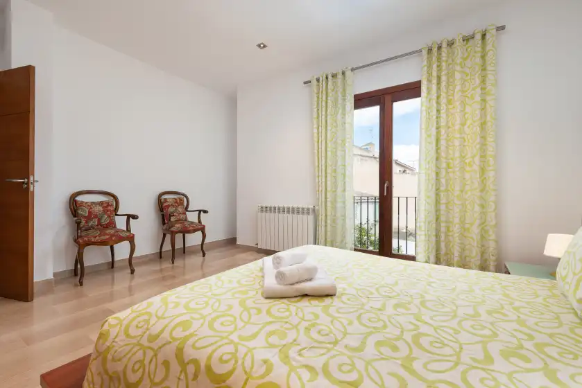 Holiday rentals in Can joan (maria), Maria de la Salut