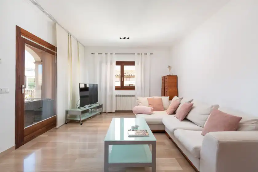 Holiday rentals in Can joan (maria), Maria de la Salut