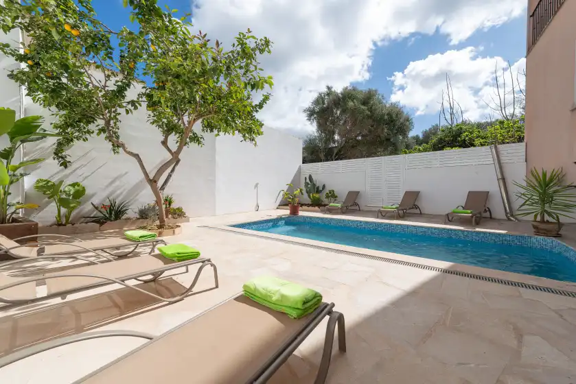 Holiday rentals in Can joan (maria)