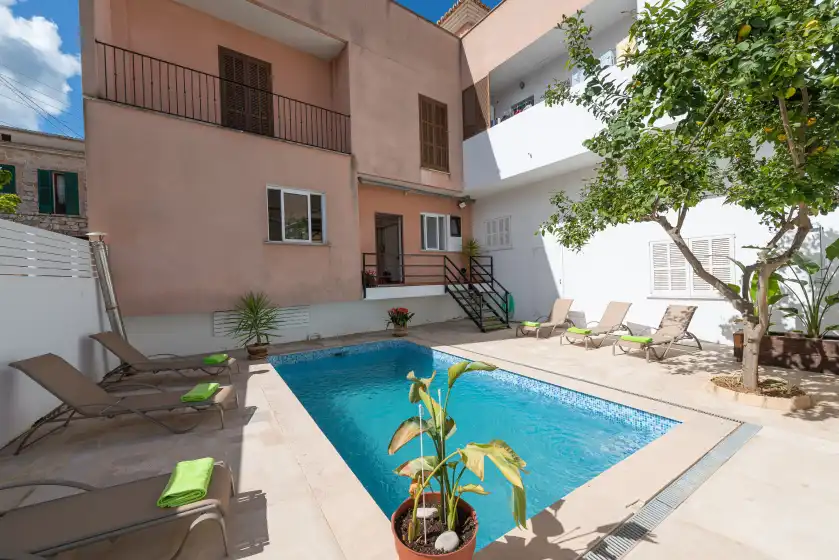 Holiday rentals in Can joan (maria), Maria de la Salut