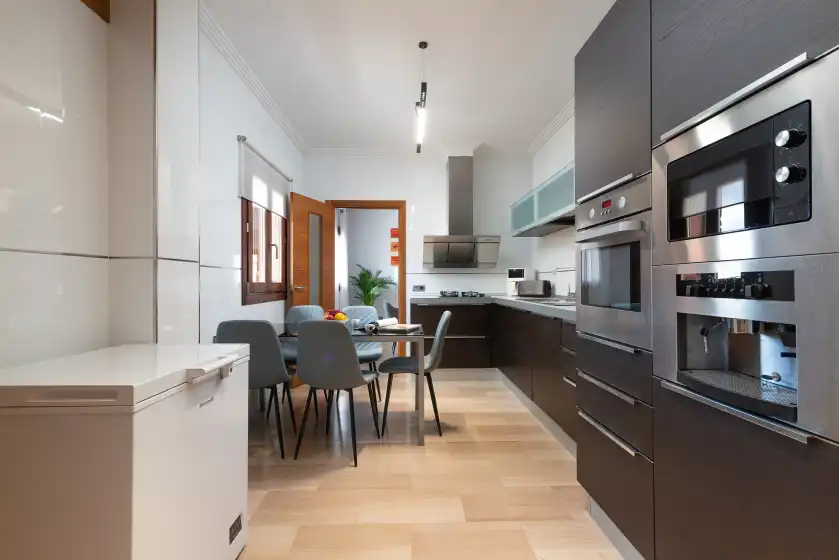 Holiday rentals in Can joan (maria), Maria de la Salut