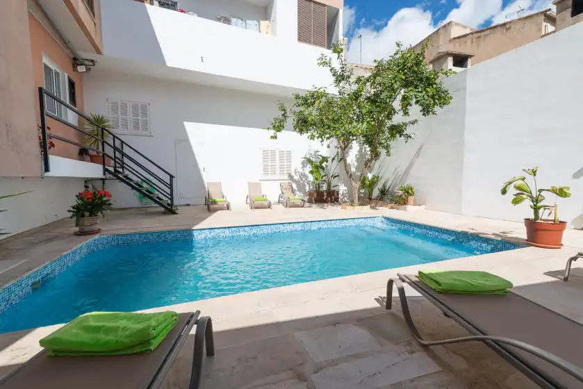 Holiday rentals in Can joan (maria), Maria de la Salut