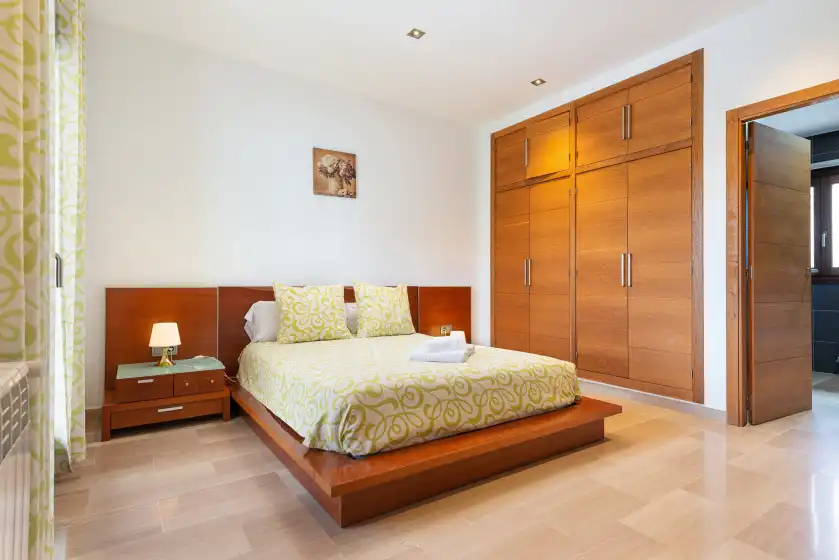 Holiday rentals in Can joan (maria), Maria de la Salut