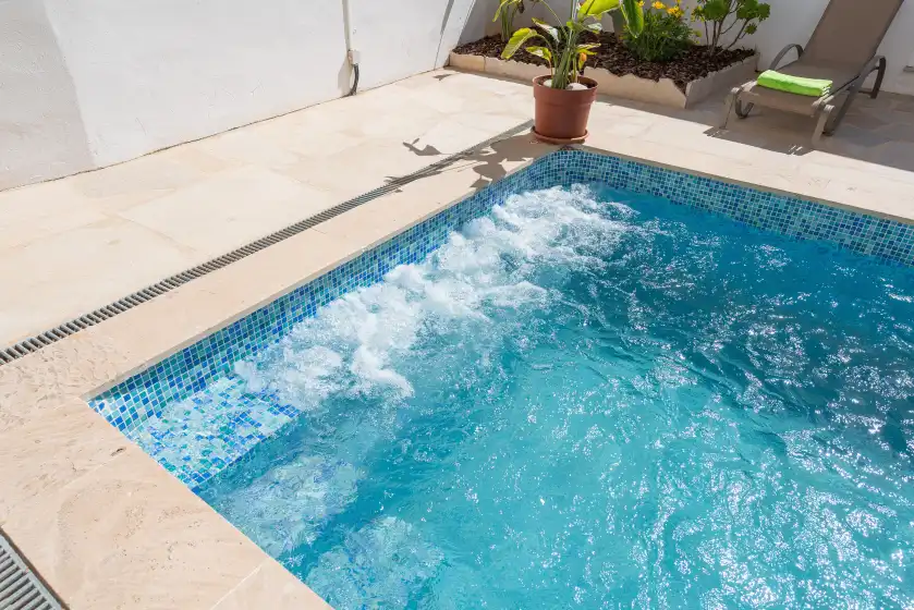 Holiday rentals in Can joan (maria), Maria de la Salut