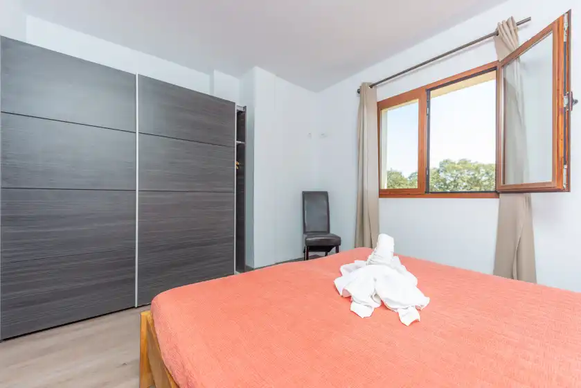 Holiday rentals in Son monjo, Maria de la Salut