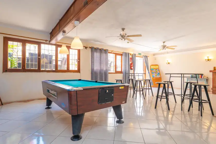 Holiday rentals in Hotel antares