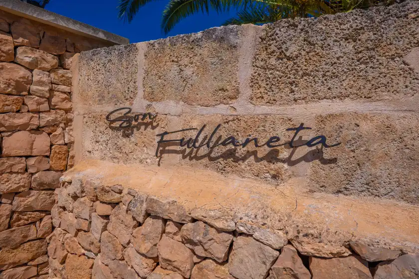 Holiday rentals in Son fullaneta, Llucmajor