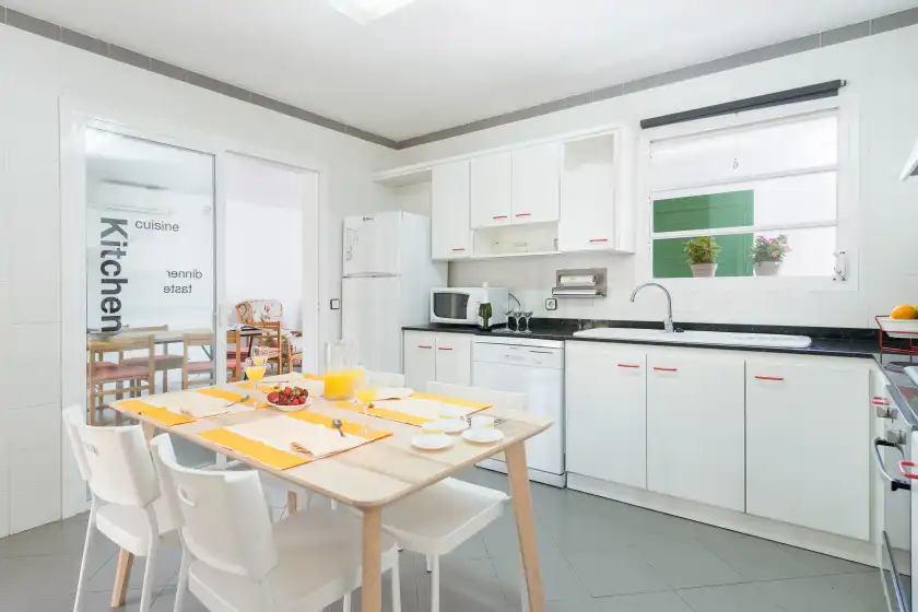 Holiday rentals in Can roig (caldes), Colònia de Sant Pere