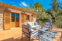 Holiday rentals in Es coll d'en pastor