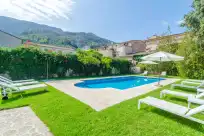 Holiday rentals in Can pati
