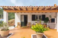 Holiday rentals in Casa dina
