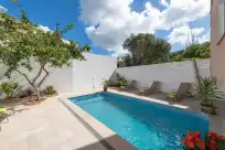 Holiday rentals in Can joan (maria)