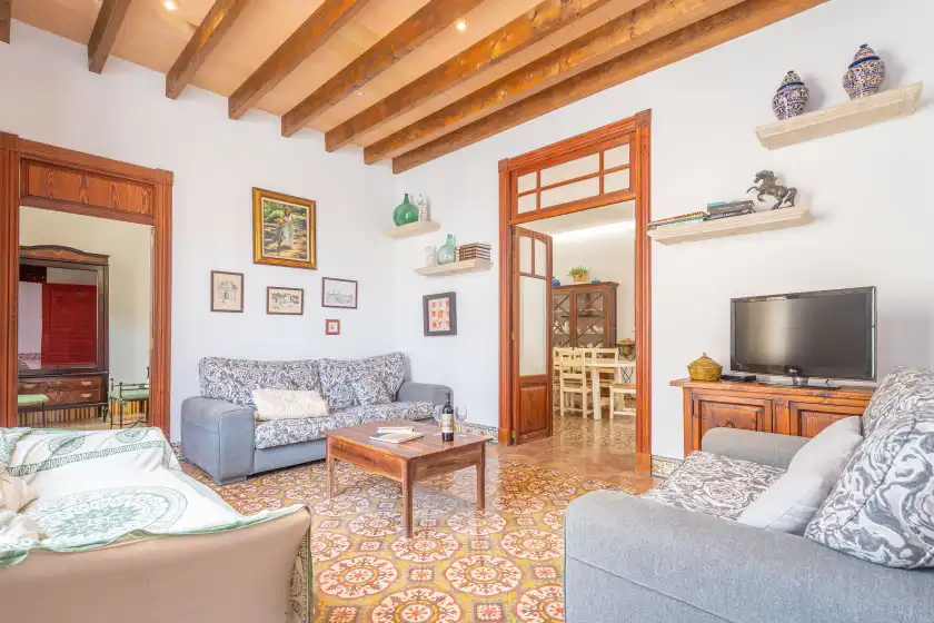 Holiday rentals in Sa verdera, Maria de la Salut