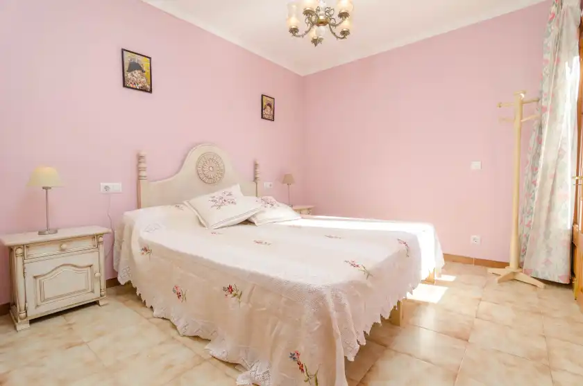 Holiday rentals in Sa coma (llampúdol), sa Coma