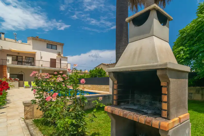 Holiday rentals in Es desaigua, Llubí