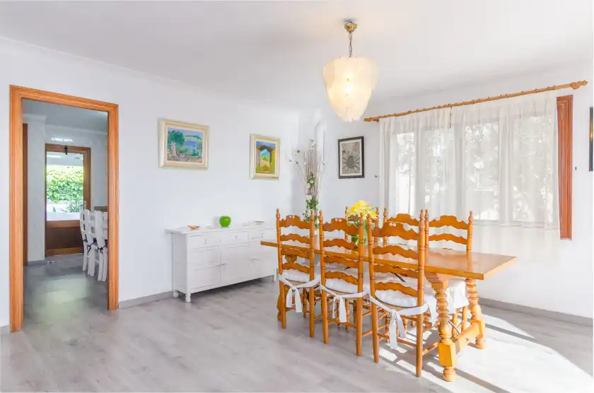 Holiday rentals in Golf, Alcanada