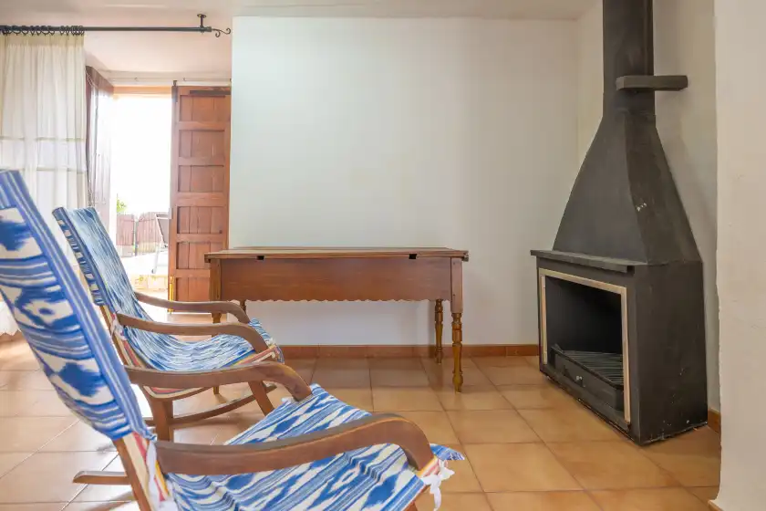 Holiday rentals in Can salvador, Moscari