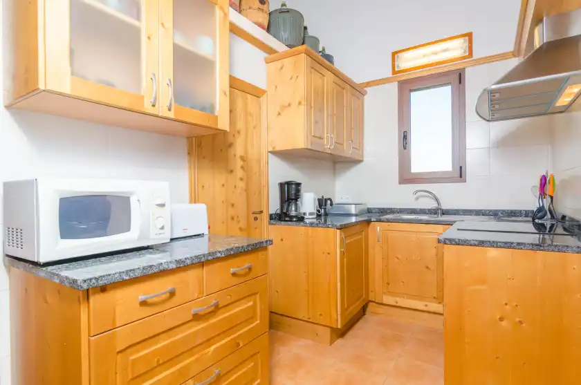 Holiday rentals in Can estelrich- sant blai, Campos