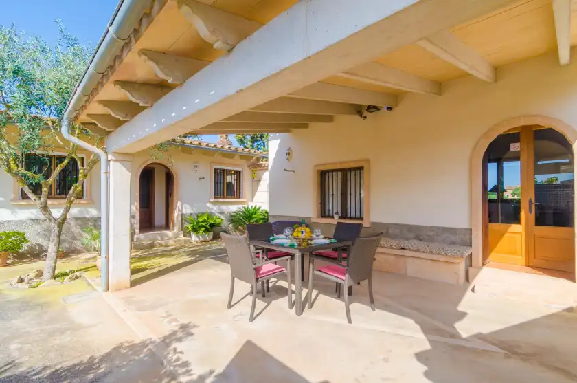 Holiday rentals in Can estelrich- sant blai, Campos