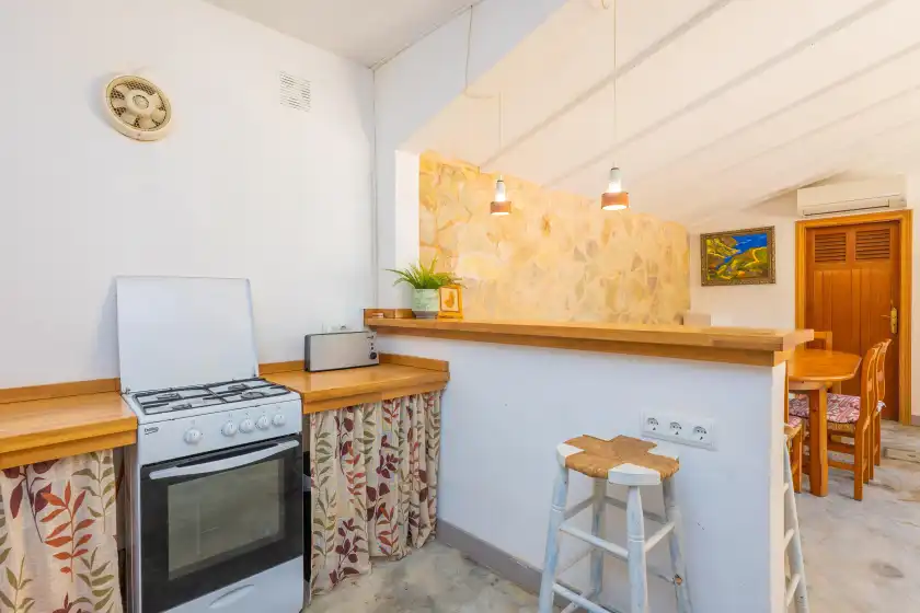 Holiday rentals in Sa marina (covamarina), ses Covetes