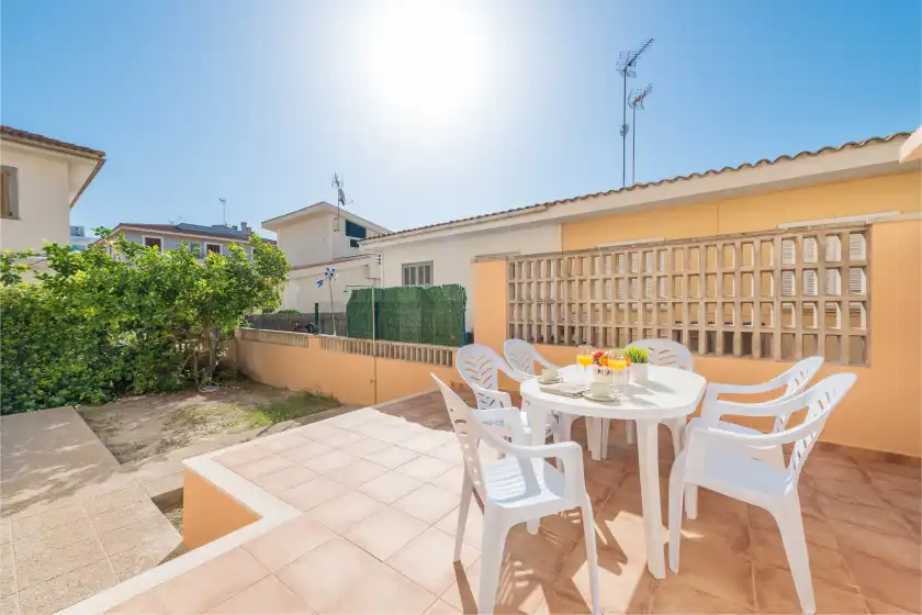 Holiday rentals in Can confit, Can Picafort
