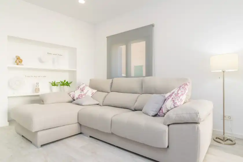 Holiday rentals in Can serra, Sa Pobla