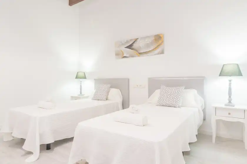 Holiday rentals in Can serra, Sa Pobla