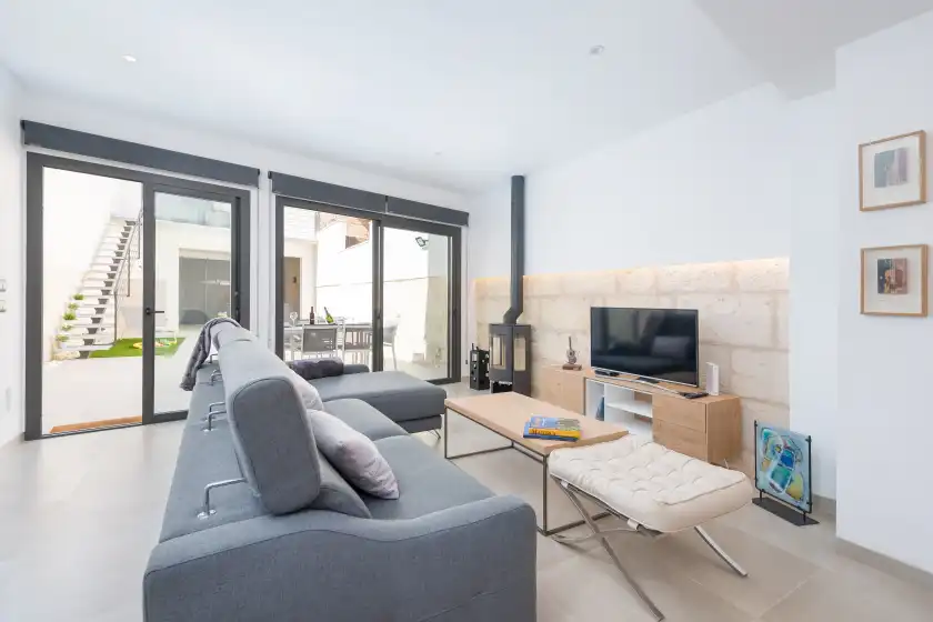 Holiday rentals in Ca na foc, Sa Pobla
