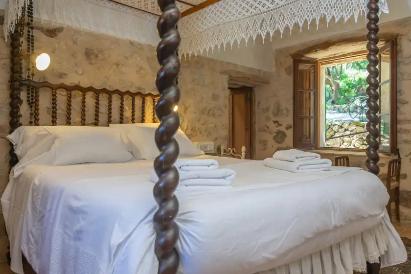 Holiday rentals in Can peñes, Andratx