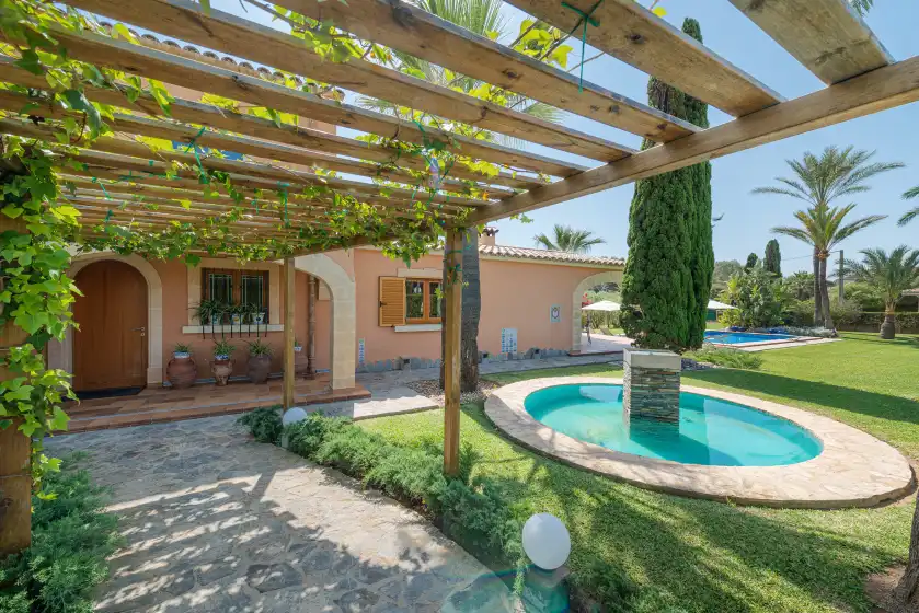 Holiday rentals in Mulholland villa, Can Picafort